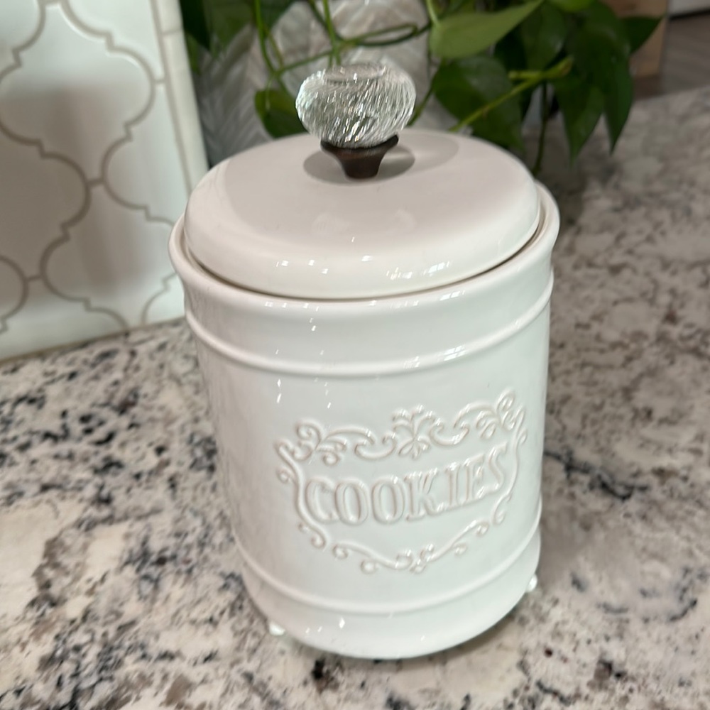 Mudpie cookie jar